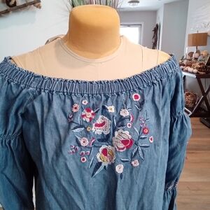 Wonderly Curvy Plus Size 2X Embroidered Denim Off-Shoulder Top Beatiful Sleeves